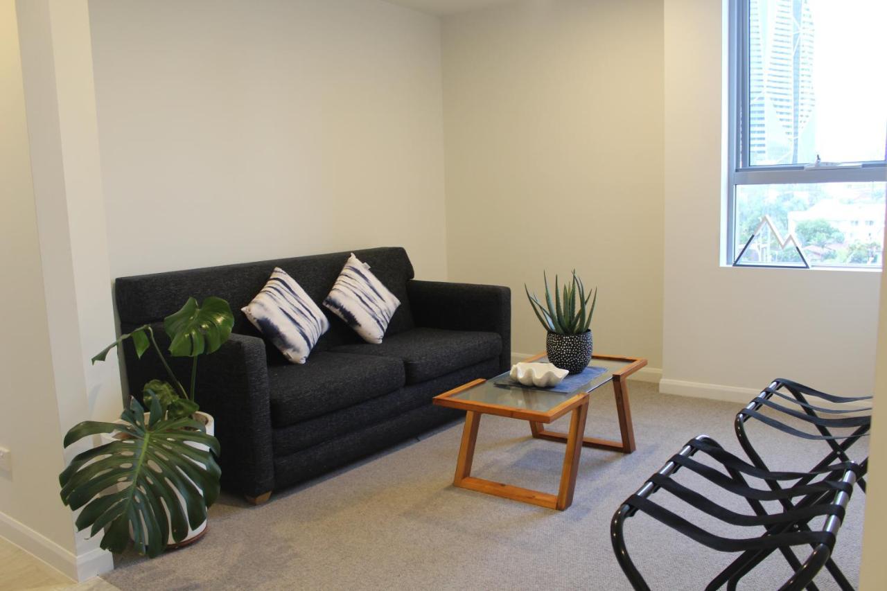 Serenity Surfers Paradise Gold Coast Bagian luar foto