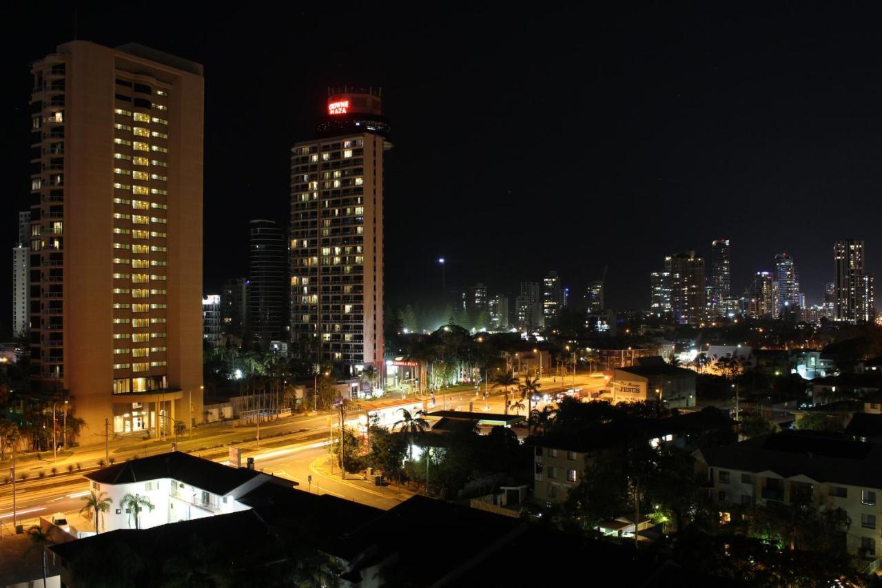 Serenity Surfers Paradise Gold Coast Bagian luar foto