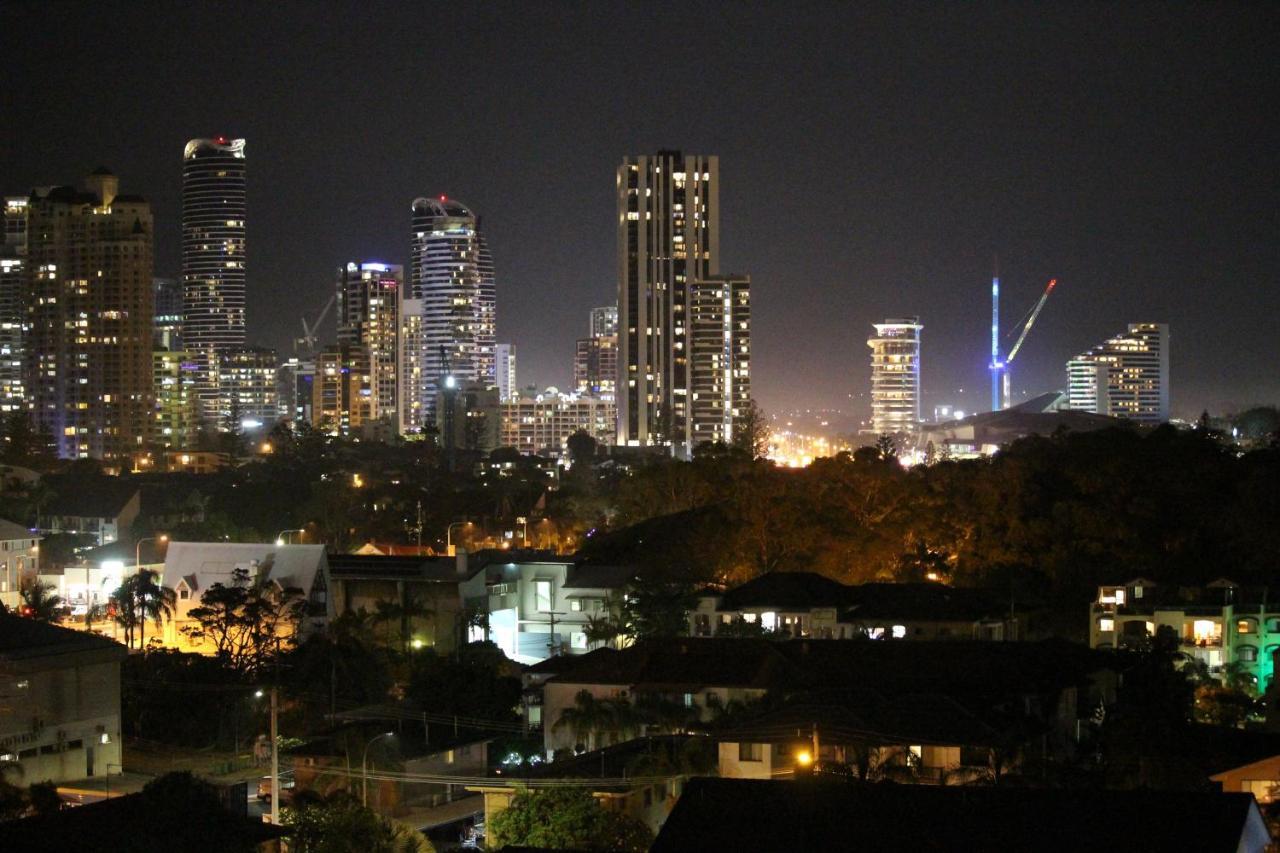 Serenity Surfers Paradise Gold Coast Bagian luar foto