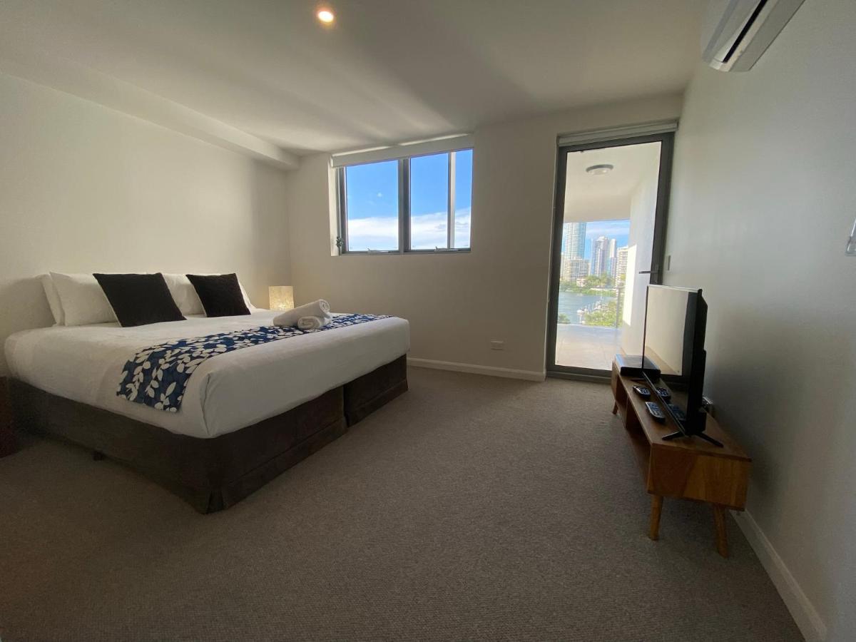 Serenity Surfers Paradise Gold Coast Bagian luar foto