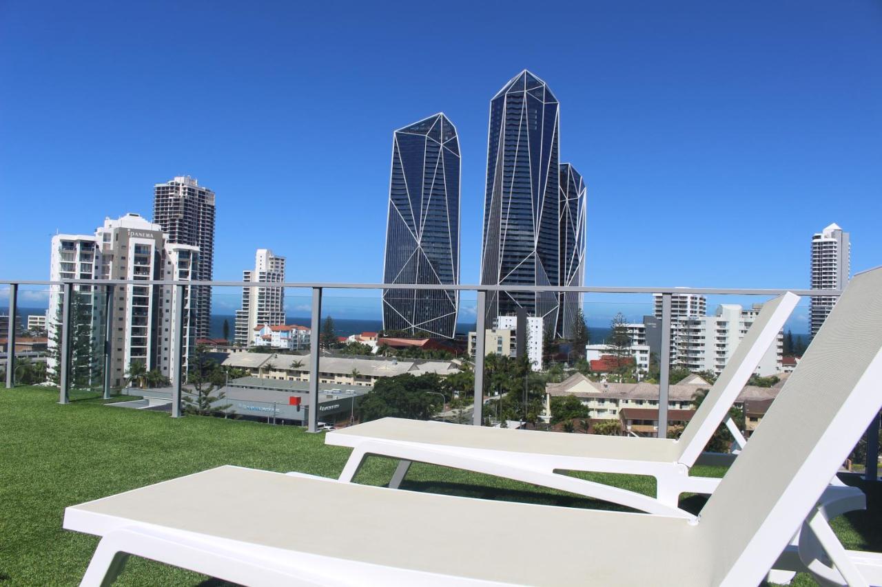 Serenity Surfers Paradise Gold Coast Bagian luar foto