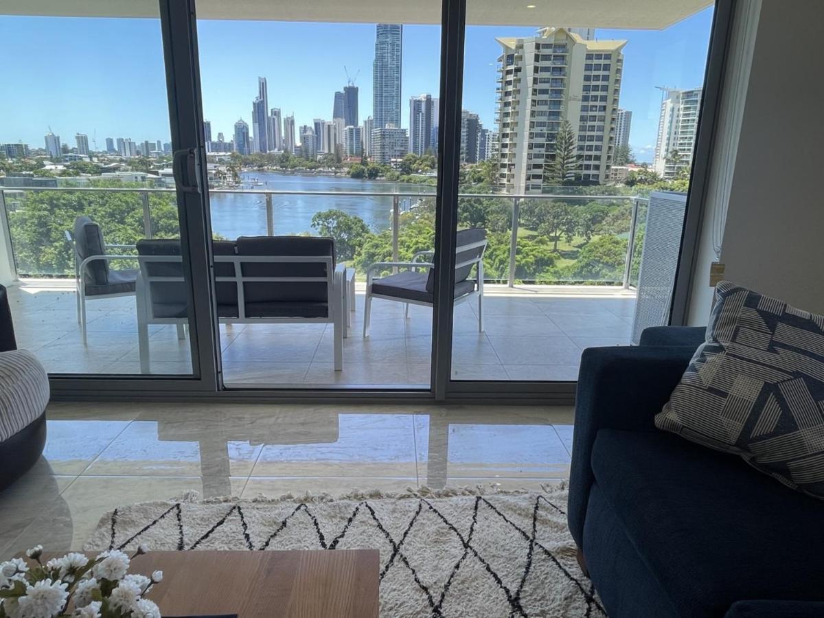 Serenity Surfers Paradise Gold Coast Bagian luar foto