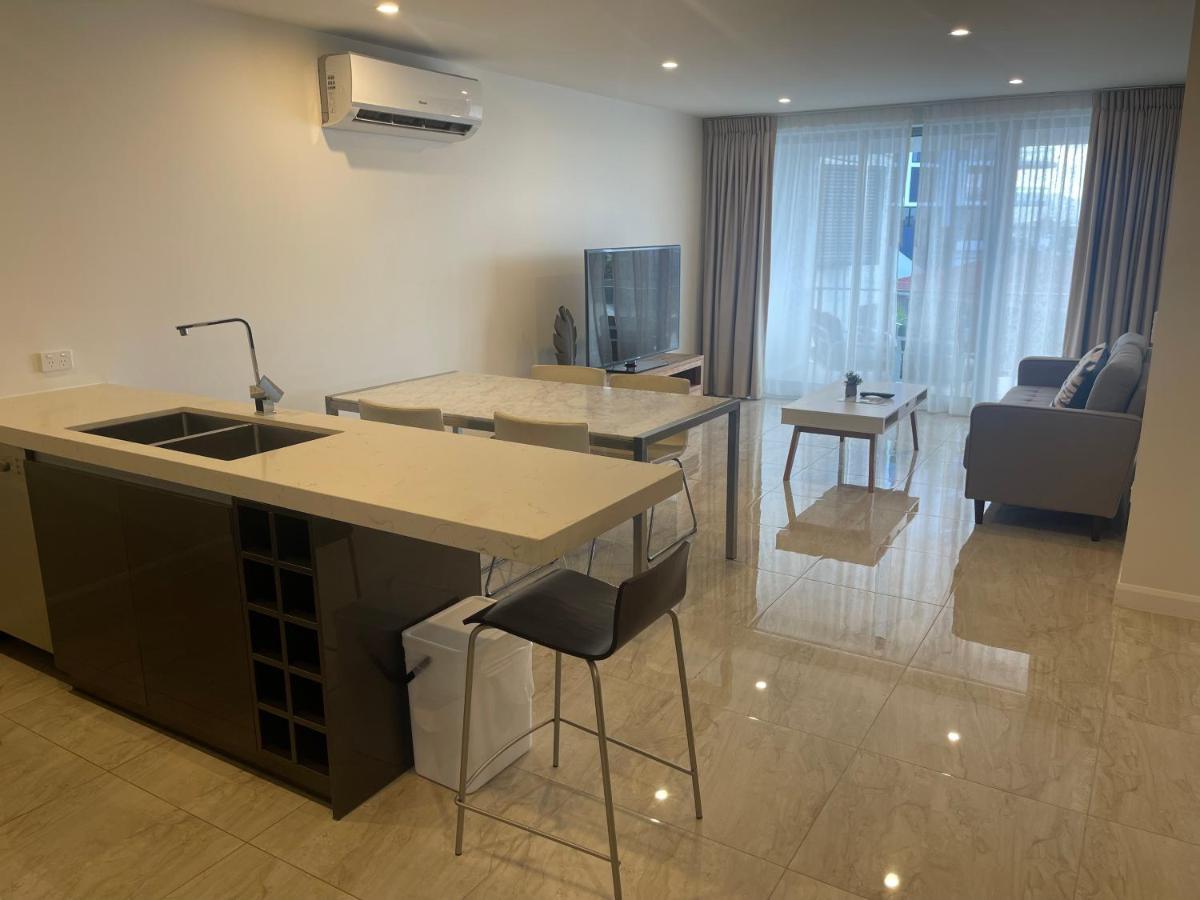 Serenity Surfers Paradise Gold Coast Bagian luar foto