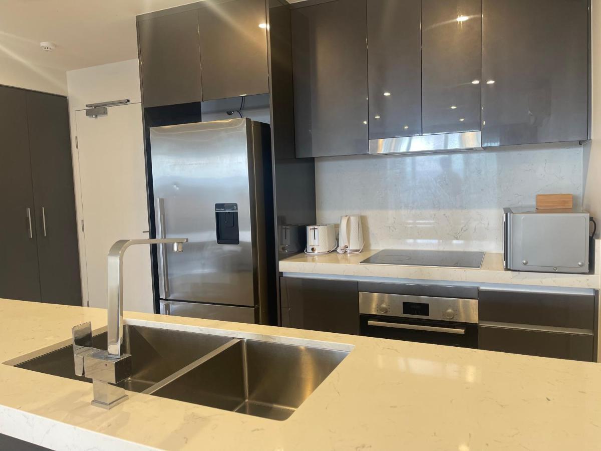 Serenity Surfers Paradise Gold Coast Bagian luar foto