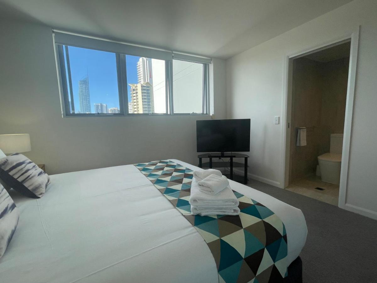 Serenity Surfers Paradise Gold Coast Bagian luar foto
